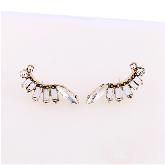 Beautiful earrings - Picture 3 of 5